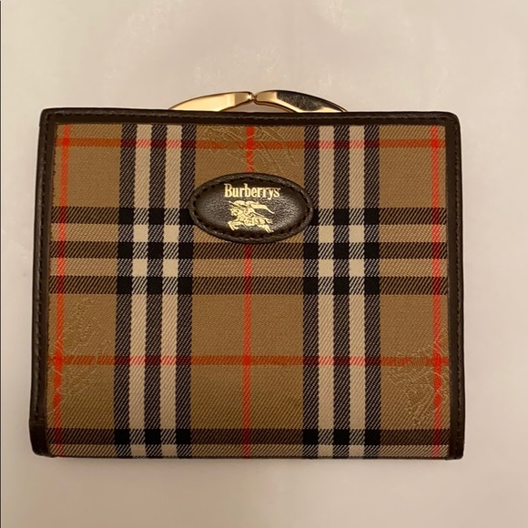 Burberry Handbags - Burberry Leather Compact Bifold Wallet